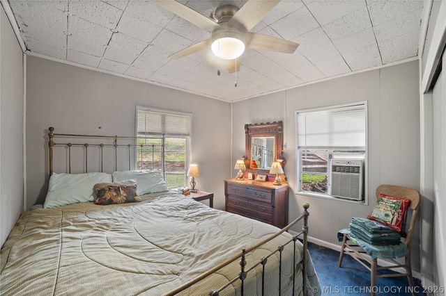 3192 W Hickory Hills Drive, Hulbert, OK 74441