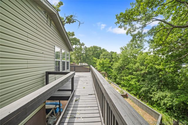 3192 W Hickory Hills Drive, Hulbert, OK 74441
