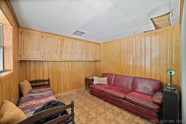 3192 W Hickory Hills Drive, Hulbert, OK 74441