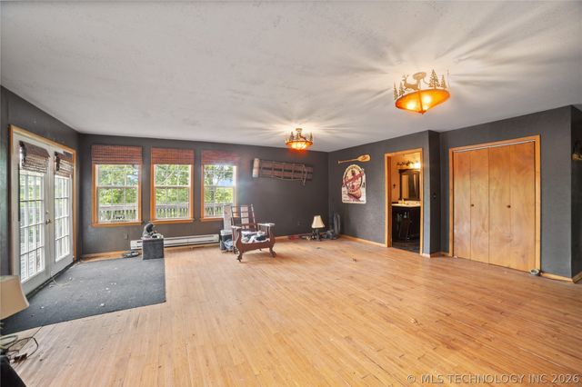 3192 W Hickory Hills Drive, Hulbert, OK 74441