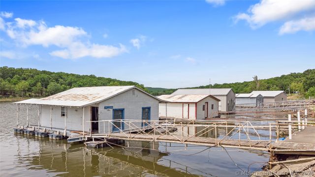 3192 W Hickory Hills Drive, Hulbert, OK 74441