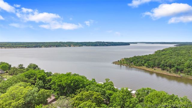 3192 W Hickory Hills Drive, Hulbert, OK 74441