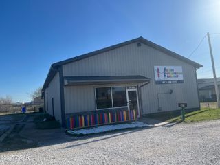 3820 E 20th Street, Joplin, MO 64804