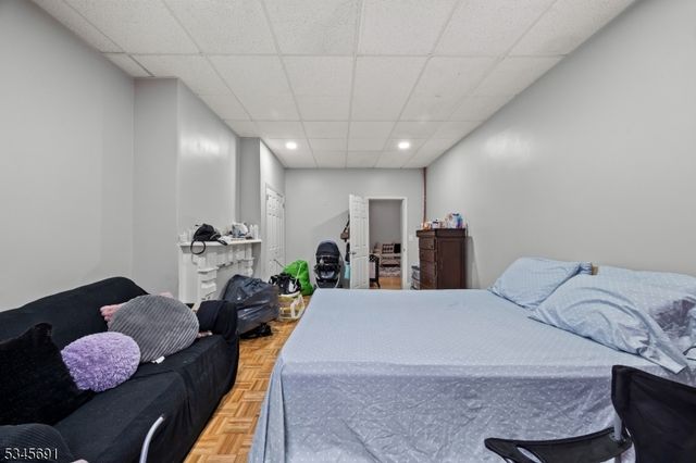 718 E 18Th St, Paterson City, NJ 07501
