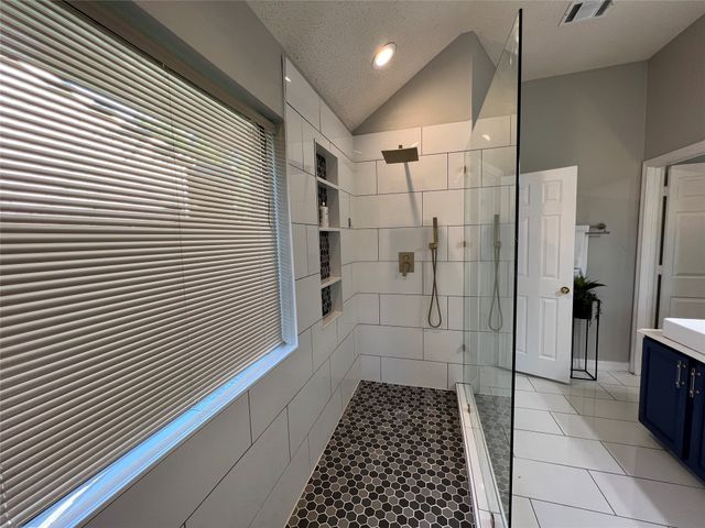 4313 Kenwood Drive, Grapevine, TX 76051