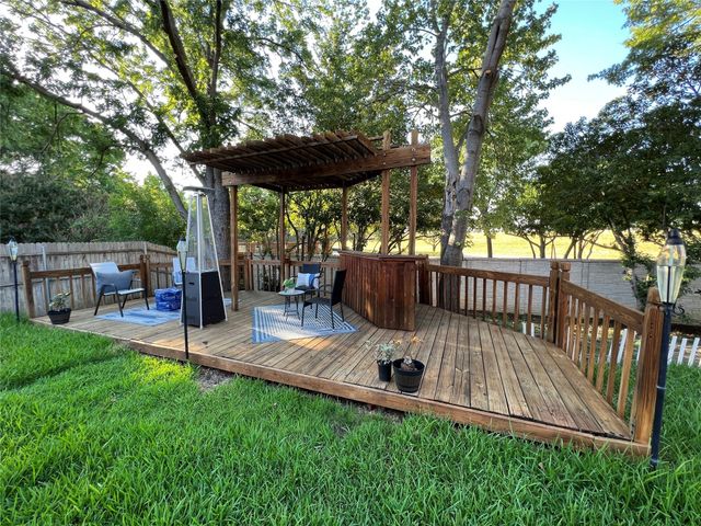 4313 Kenwood Drive, Grapevine, TX 76051