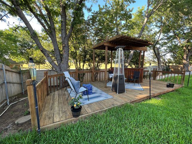 4313 Kenwood Drive, Grapevine, TX 76051