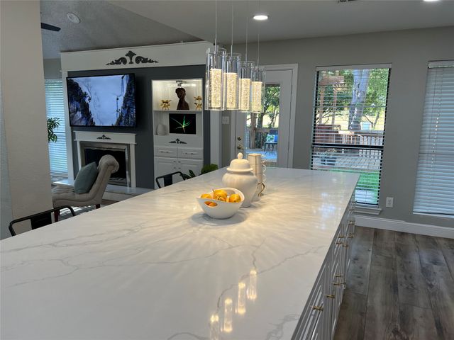 4313 Kenwood Drive, Grapevine, TX 76051