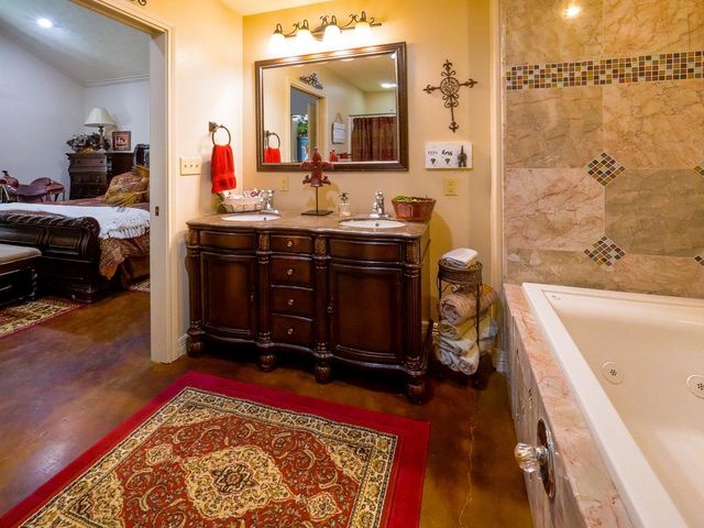 202 Jack White Road, Livingston, TX 77351