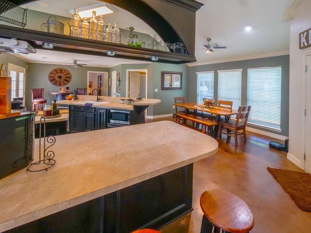 202 Jack White Road, Livingston, TX 77351