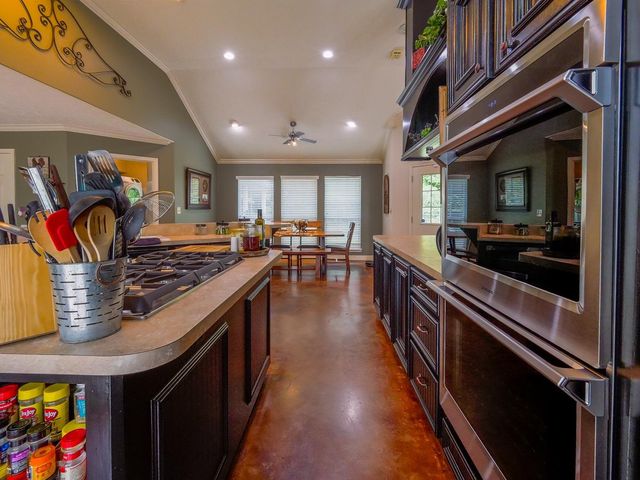 202 Jack White Road, Livingston, TX 77351