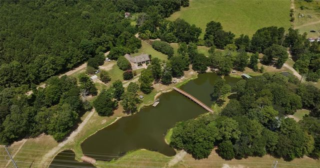 202 Jack White Road, Livingston, TX 77351
