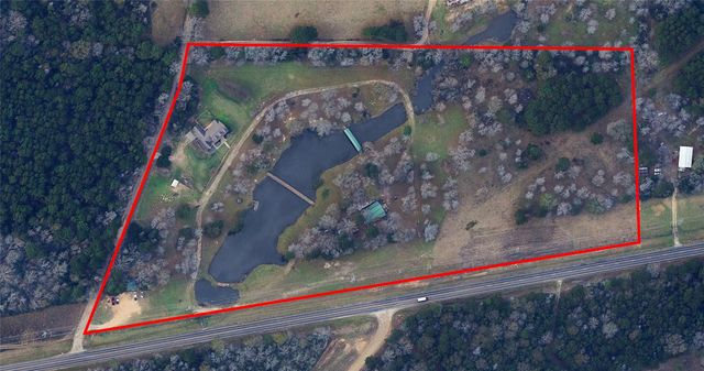 202 Jack White Road, Livingston, TX 77351