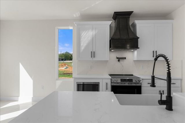 809 FM 467, Seguin, TX 78155