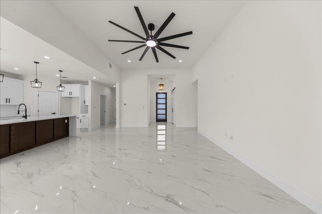 809 FM 467, Seguin, TX 78155