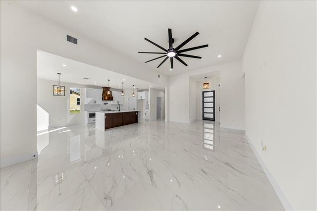 809 FM 467, Seguin, TX 78155