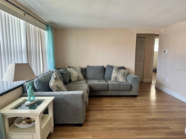 7917 FOXWOOD DRIVE, New Port Richey, FL 34653