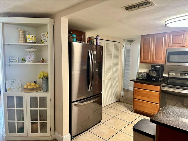 7917 FOXWOOD DRIVE, New Port Richey, FL 34653