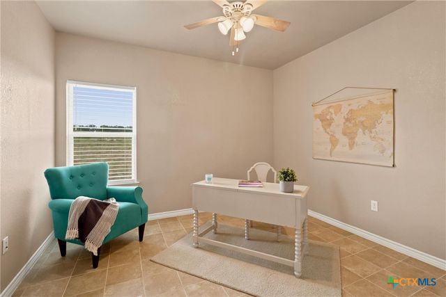 200 Lakeview Circle, La Vernia, TX 78121
