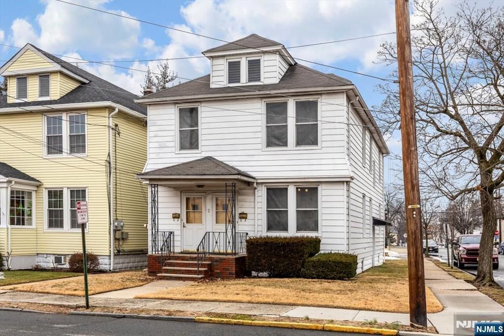 1 4th Street, North Arlington, NJ 07031