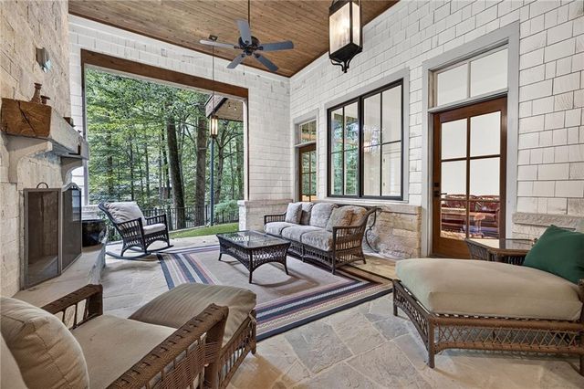 4584 Meadow Valley Drive, Sandy Springs, GA 30342