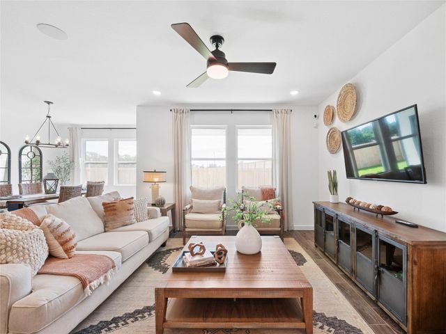 102 Lantana Lane, Huntsville, TX 77340