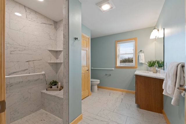 77 Buttonwood Drive, Brattleboro, VT 05301