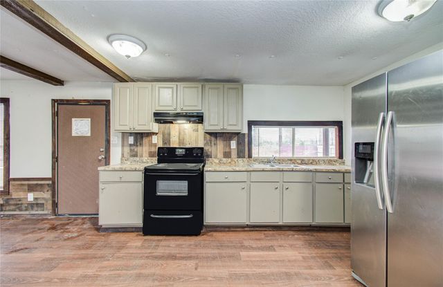 663 Road 5252, Cleveland, TX 77327