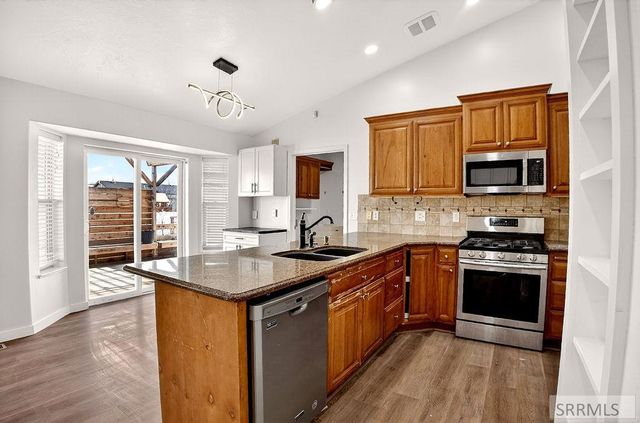 5225 S Thunder Drive, Ammon, ID 83406