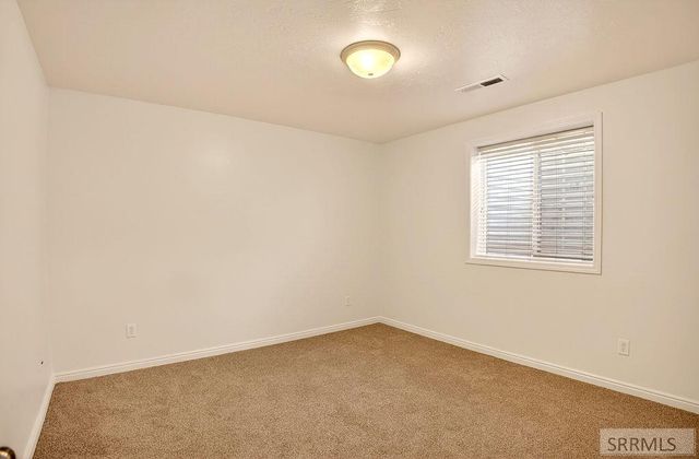 5225 S Thunder Drive, Ammon, ID 83406