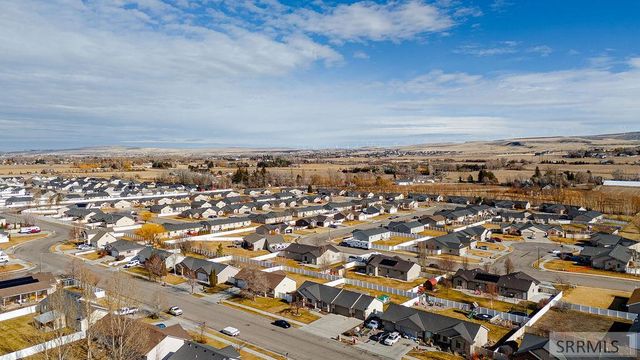 5225 S Thunder Drive, Ammon, ID 83406