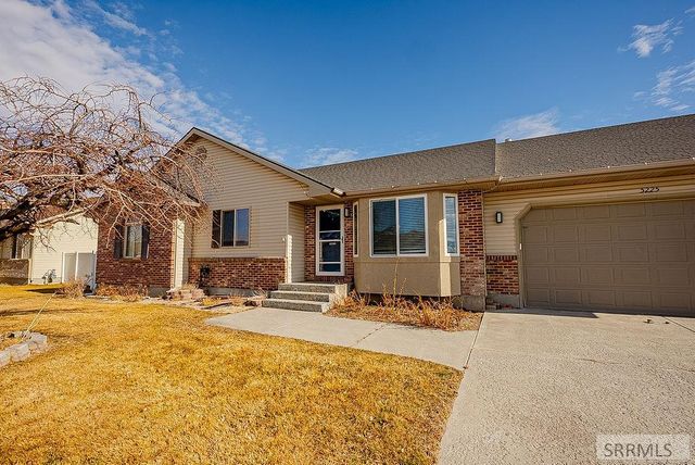 5225 S Thunder Drive, Ammon, ID 83406