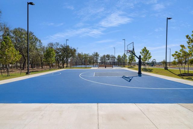 194 Hornet ST, Elgin, TX 78621