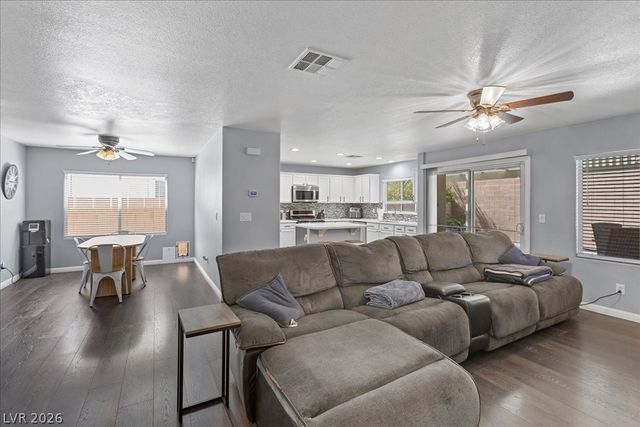 1053 Carson Run Street, Henderson, NV 89002