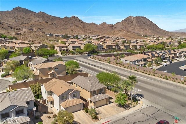 1053 Carson Run Street, Henderson, NV 89002