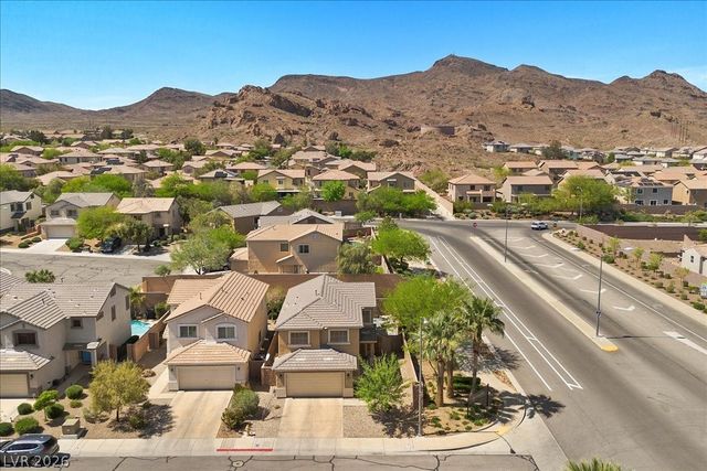 1053 Carson Run Street, Henderson, NV 89002