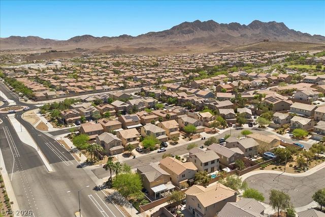 1053 Carson Run Street, Henderson, NV 89002