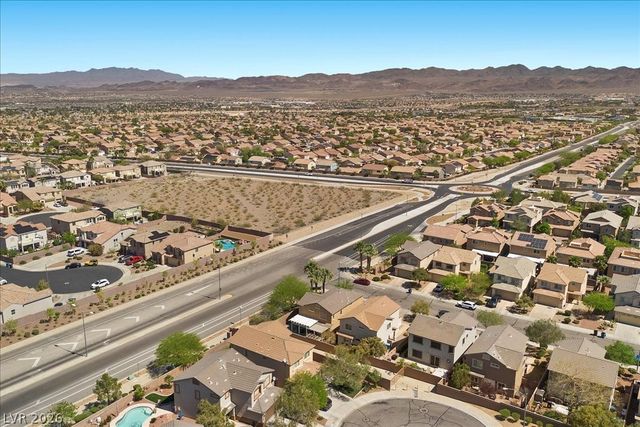 1053 Carson Run Street, Henderson, NV 89002