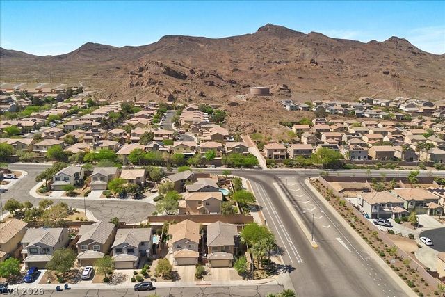 1053 Carson Run Street, Henderson, NV 89002