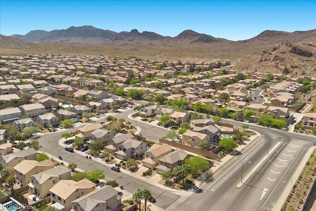 1053 Carson Run Street, Henderson, NV 89002