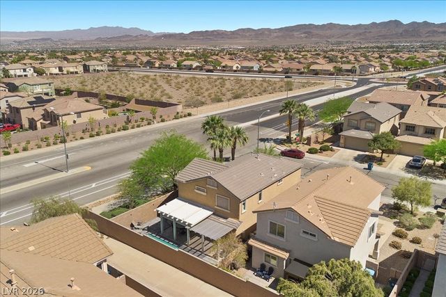 1053 Carson Run Street, Henderson, NV 89002