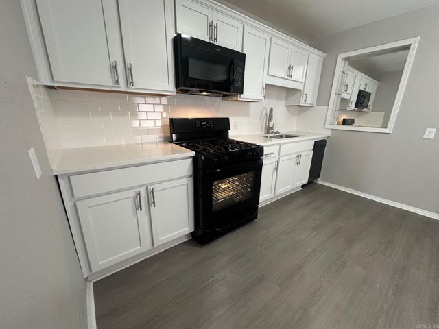 601 W 51 Street, North Little Rock, AR 72118