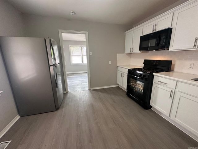 601 W 51 Street, North Little Rock, AR 72118