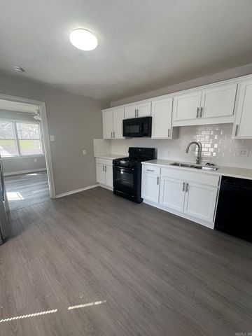 601 W 51 Street, North Little Rock, AR 72118