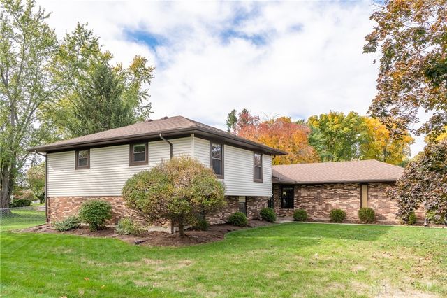 414 Rankin Drive, Englewood, OH 45322