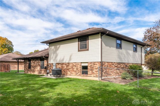 414 Rankin Drive, Englewood, OH 45322