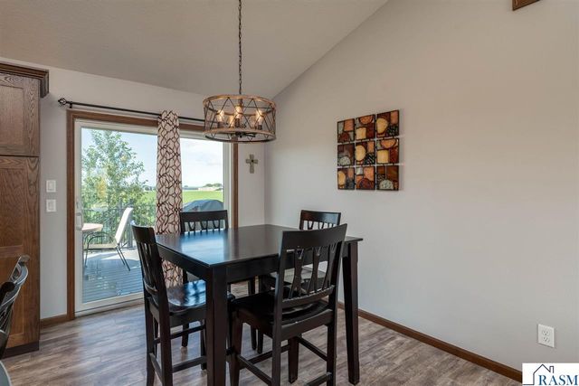 109 cypress Court, Mankato, MN 56001