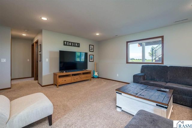 109 cypress Court, Mankato, MN 56001