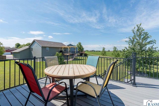 109 cypress Court, Mankato, MN 56001