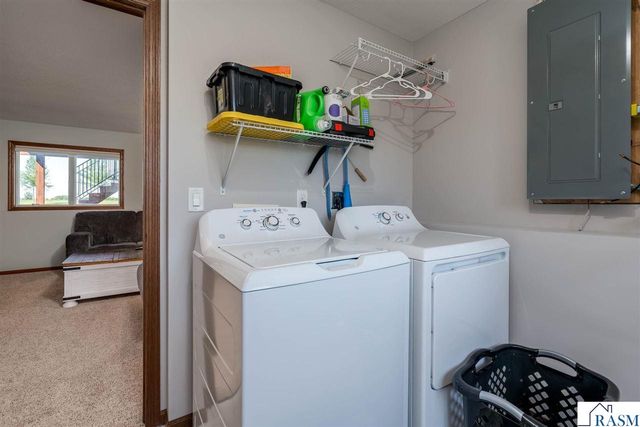109 cypress Court, Mankato, MN 56001